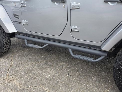 Used 2015 Jeep Wrangler Unlimited Sahara AWD/4WD image 26