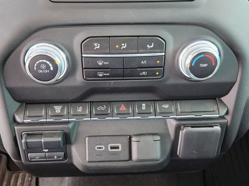 Used 2024 GMC Sierra 2500 Pro RWD image 17