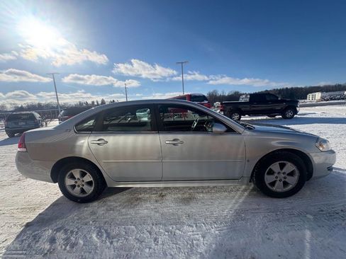Used 2009 Chevrolet Impala LT image 5