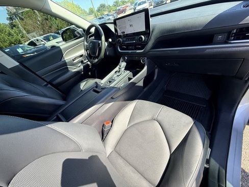 Used 2026 Toyota Grand Highlander FWD image 23