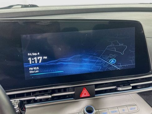 Used 2024 Hyundai Elantra Limited FWD image 27