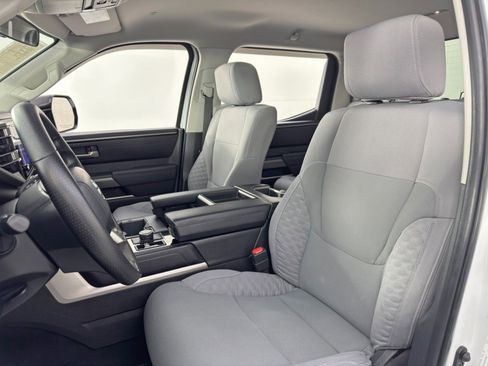 Used 2022 Toyota Tundra SR5 w/ SR5 Convenience Package image 35