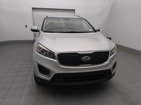 Used 2018 Kia Sorento LX image 14