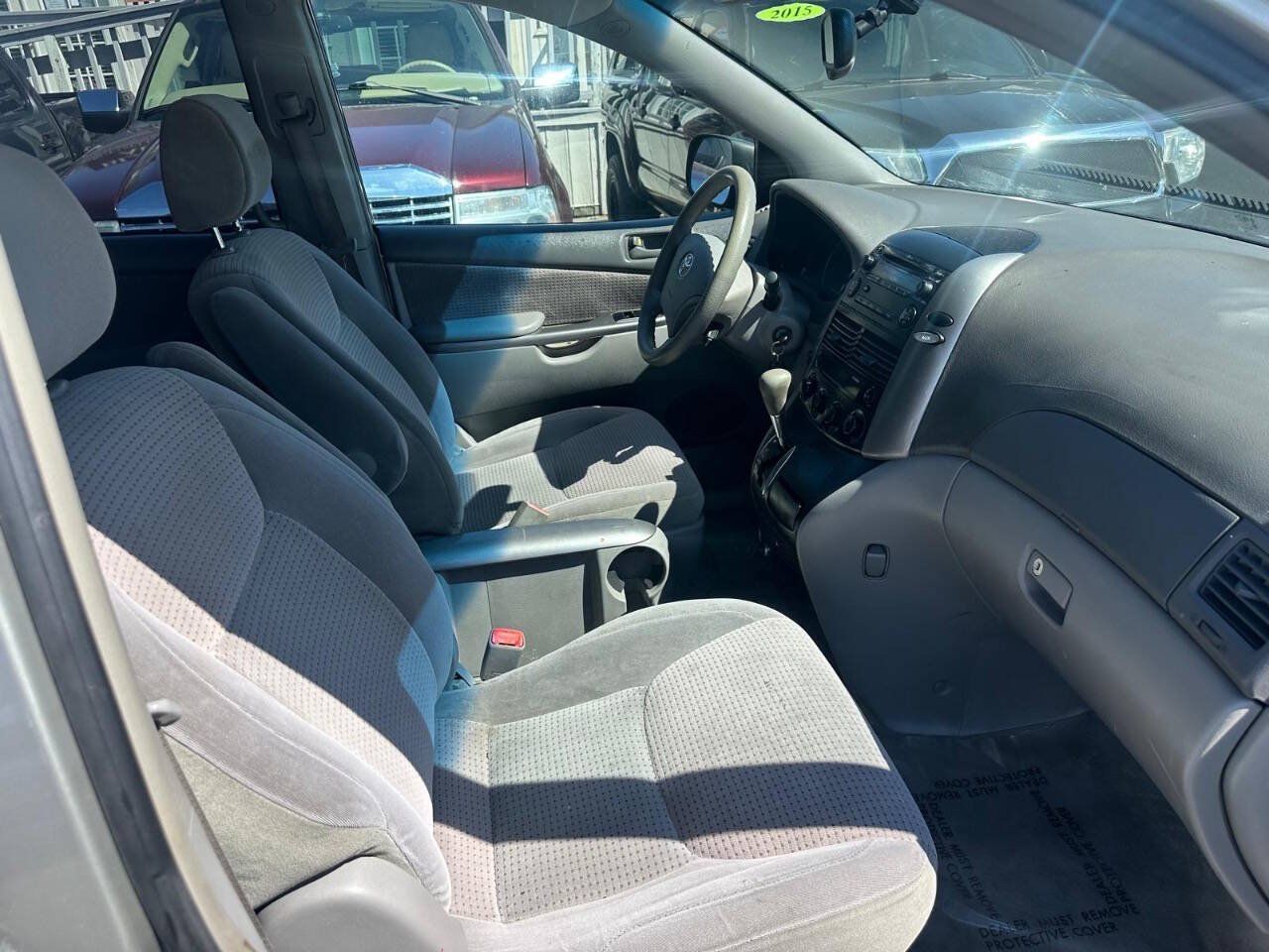 Used 2006 Toyota Sienna LE FWD image 17