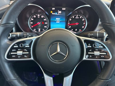 Used 2022 Mercedes-Benz GLC 300 image 23