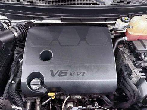Used 2020 Chevrolet Traverse RS FWD image 15