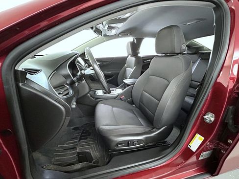 Used 2018 Chevrolet Malibu LT FWD image 10