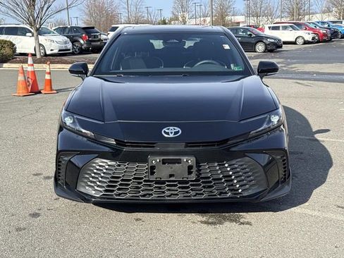 Used 2025 Toyota Camry SE w/ Convenience Package image 6