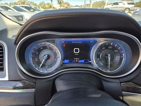 Used 2022 Chrysler 300 Touring L w/ Popular Equipment Group image 33