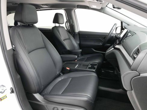 Used 2024 Honda Odyssey EX-L image 4