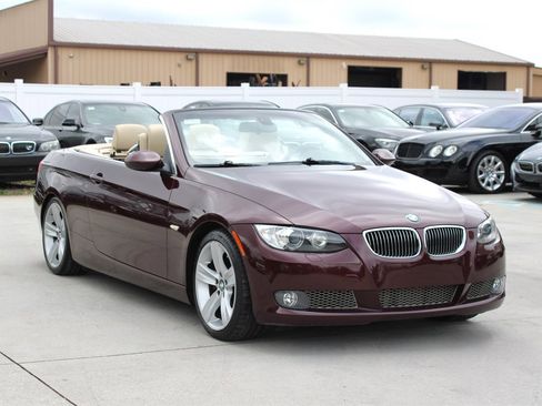 Used 2008 BMW 335i Convertible image 16
