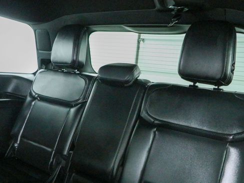 Used 2025 Ford Expedition Platinum w/ Stealth Appearance Package AWD/4WD image 27