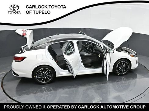 Used 2025 Nissan Sentra SR w/ SR Premium Package image 50