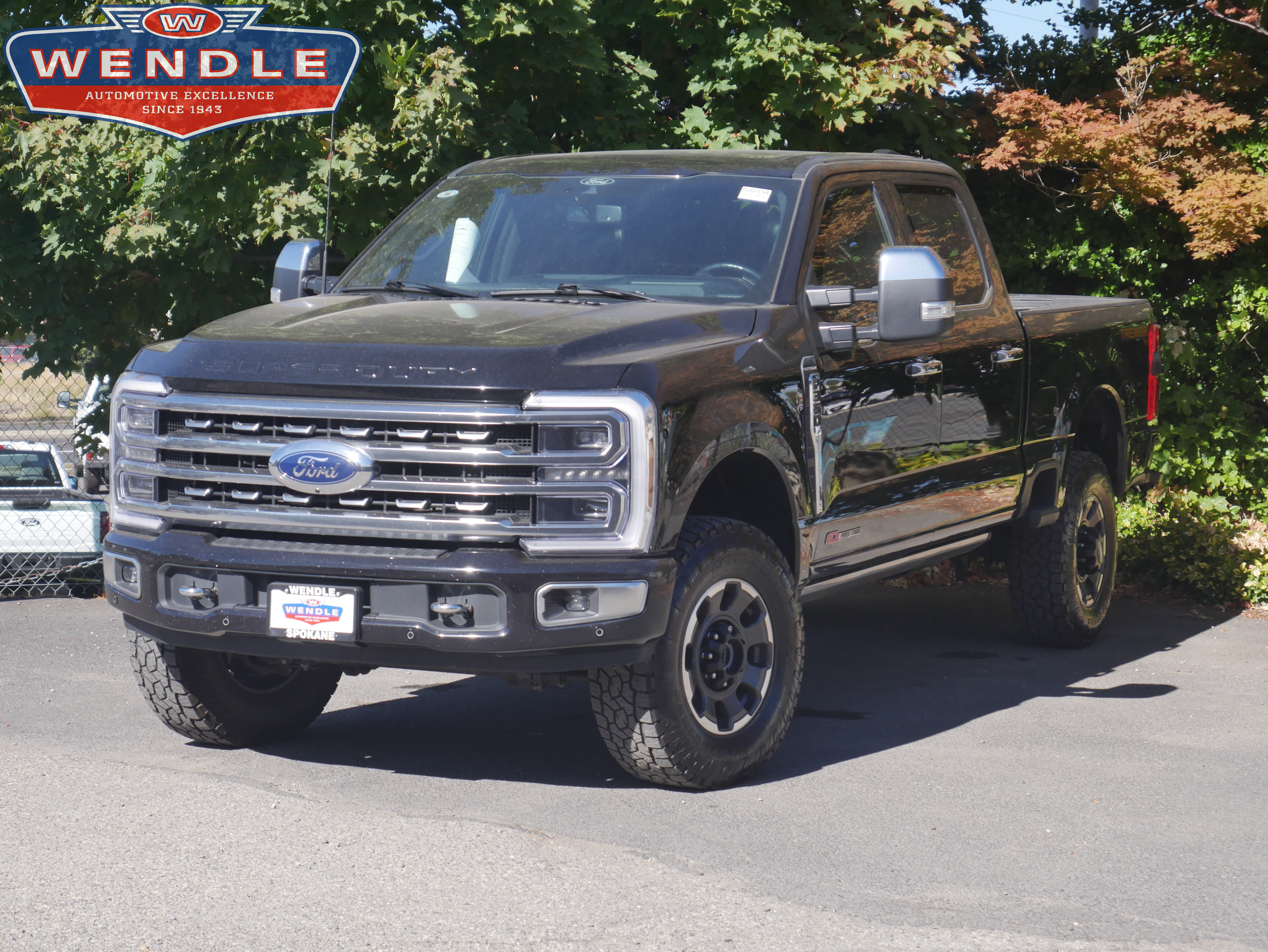 Certified 2024 Ford F350 Platinum w/ Tremor Off-Road Package AWD/4WD image 1
