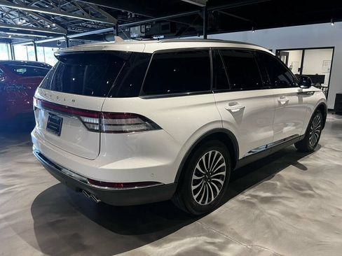 Used 2023 Lincoln Aviator Reserve w/ Equipment Group 201A AWD/4WD image 5
