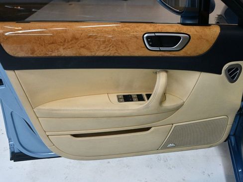 Used 2009 Bentley Flying Spur Flying Spur image 21