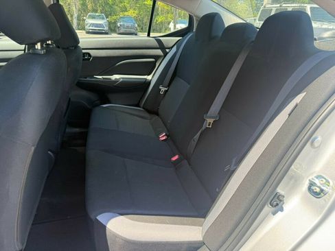 Used 2025 Nissan Versa S FWD image 7