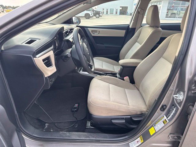 Used 2016 Toyota Corolla LE FWD image 13