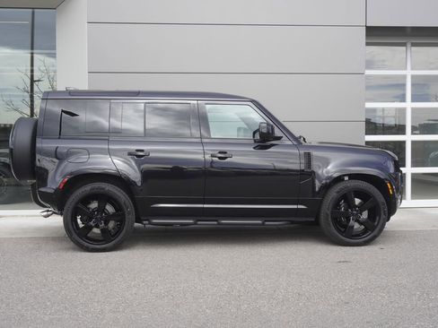 New 2026 Land Rover Defender 110 V8 image 7