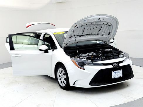 Certified 2020 Toyota Corolla LE image 9