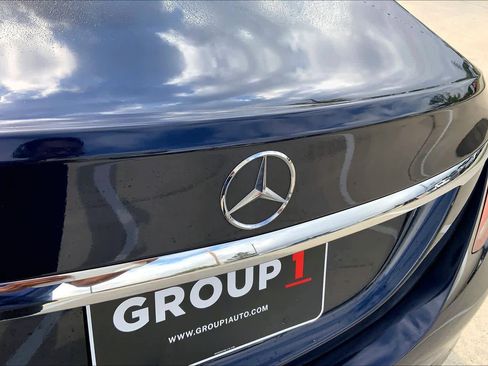 Used 2018 Mercedes-Benz C 300 Sedan image 31