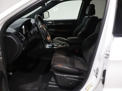 Used 2021 Jeep Grand Cherokee Trailhawk image 12