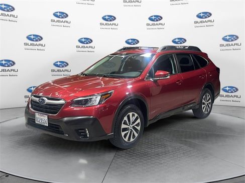 Used 2020 Subaru Outback Premium image 8