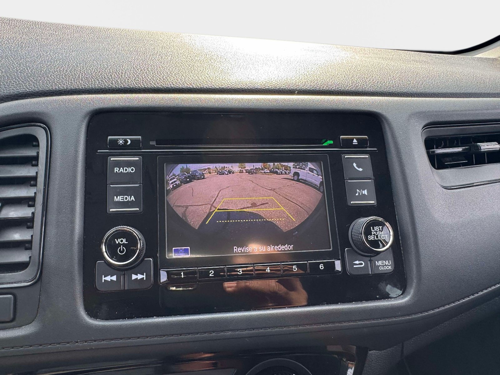 Used 2022 Honda HR-V LX image 33