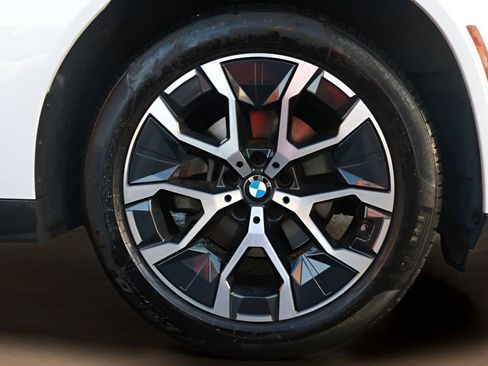 Used 2025 BMW X3 xDrive30i image 38