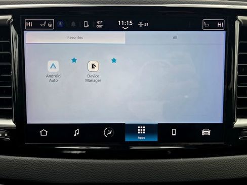 Certified 2024 Chrysler Pacifica Touring-L image 12