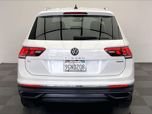 Used 2023 Volkswagen Tiguan SE AWD/4WD image 3