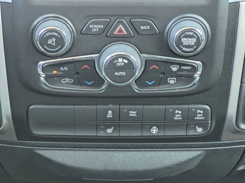 Certified 2017 RAM 1500 Big Horn AWD/4WD image 14