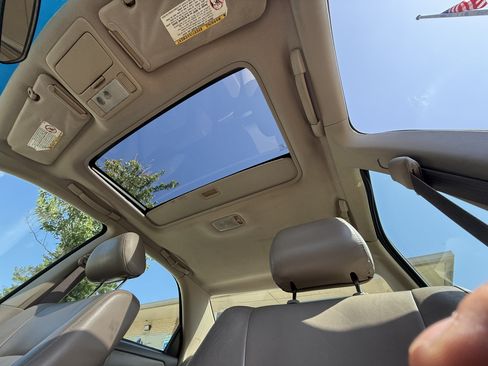 Used 2001 Toyota Camry XLE FWD image 16