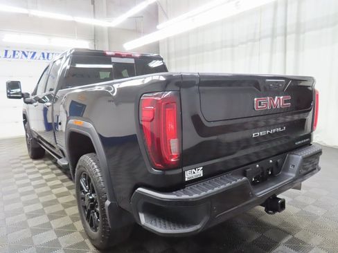 Used 2023 GMC Sierra 2500 Denali w/ Denali Black Diamond Edition image 5