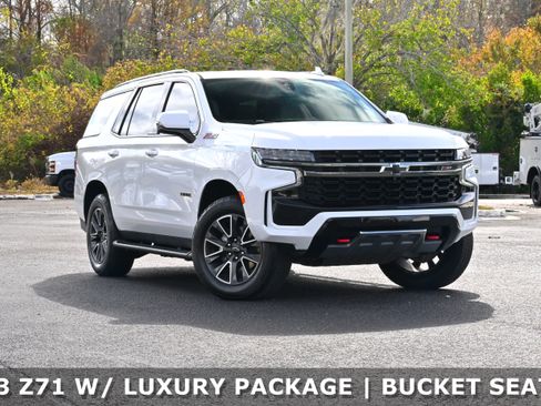Used 2022 Chevrolet Tahoe Z71 w/ Luxury Package image 2