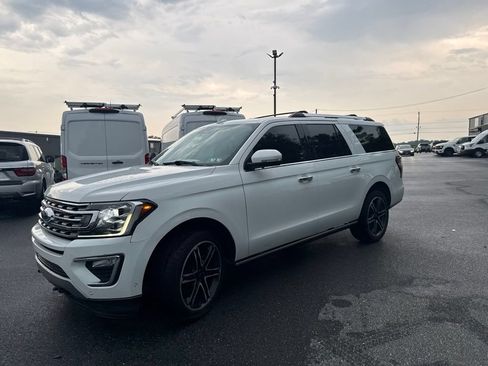 Used 2019 Ford Expedition Max Limited w/ Special Edition Package AWD/4WD image 3