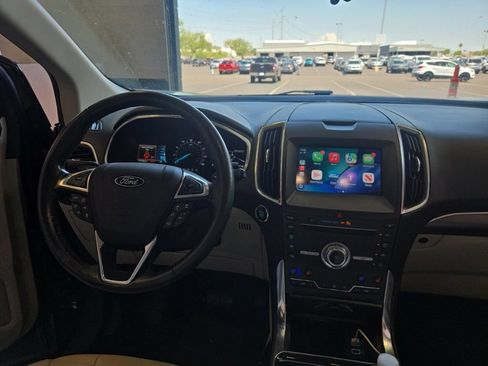 Used 2019 Ford Edge Titanium w/ Equipment Group 301A AWD/4WD image 9