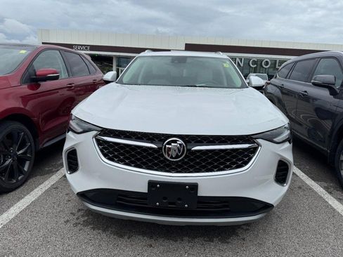 Used 2023 Buick Envision Avenir AWD/4WD image 2