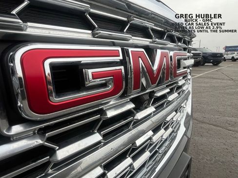 Used 2022 GMC Terrain Denali w/ Denali Premium Package image 11