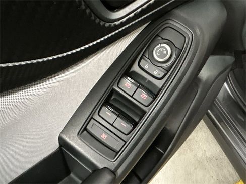 Certified 2023 Subaru Crosstrek 2.0i Premium image 16