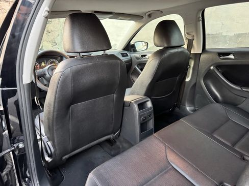 Used 2012 Volkswagen Jetta SE FWD image 20