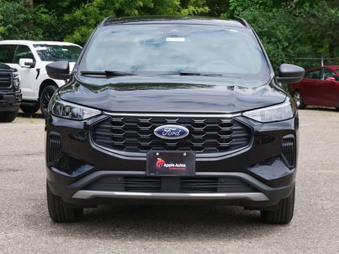 Certified 2025 Ford Escape ST-Line w/ Tech Pack #1 AWD/4WD image 8