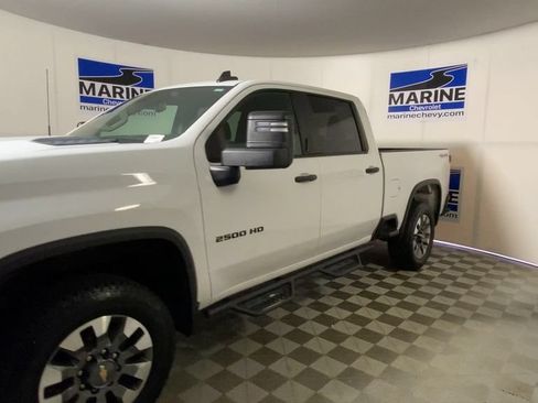 Used 2022 Chevrolet Silverado 2500 Custom w/ Gooseneck/5TH Wheel Package AWD/4WD image 6