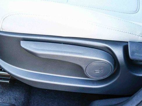 New 2026 Hyundai Tucson SE image 22