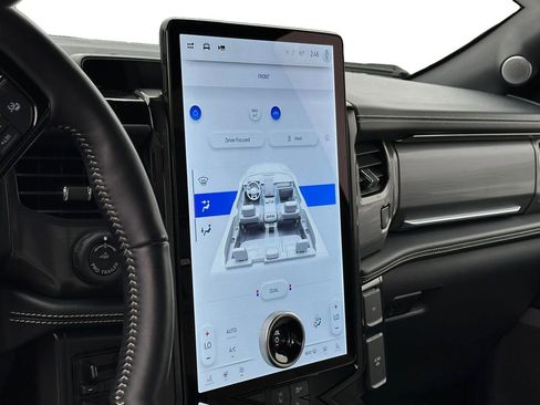 Used 2023 Ford F150 Lightning Platinum image 14