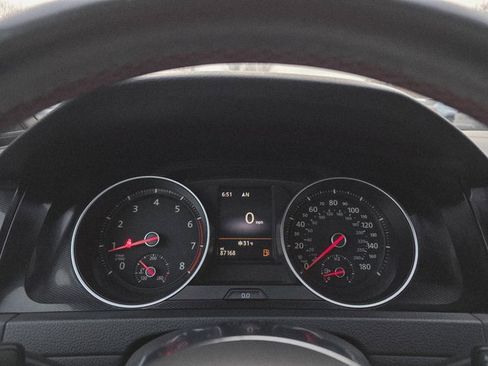 Used 2015 Volkswagen GTI SE image 26