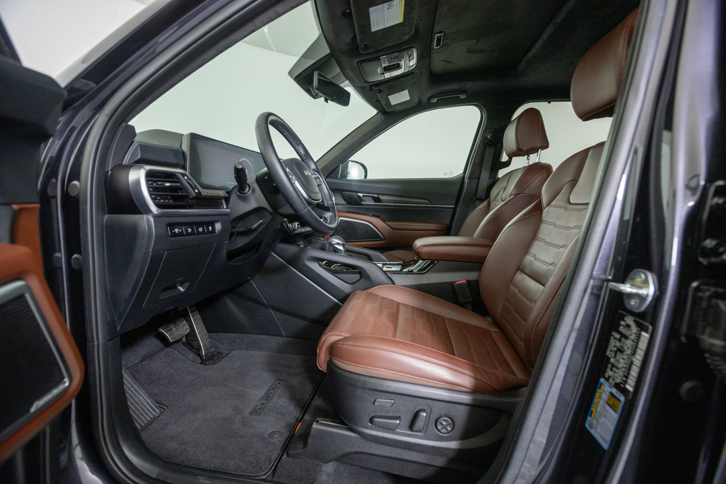 Used 2025 Kia Telluride SX Prestige AWD/4WD image 12