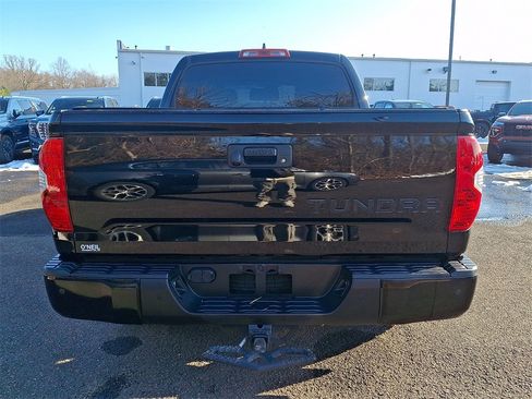 Used 2021 Toyota Tundra Limited w/ Limited Premium Package image 5