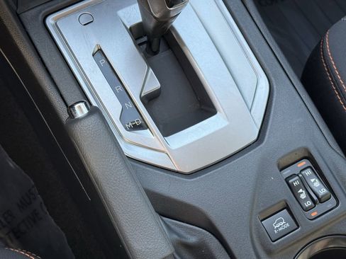 Used 2021 Subaru Crosstrek 2.0i Premium w/ Moonroof Package image 26