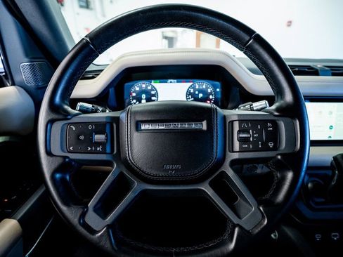 Used 2021 Land Rover Defender 110 X-Dynamic HSE image 41